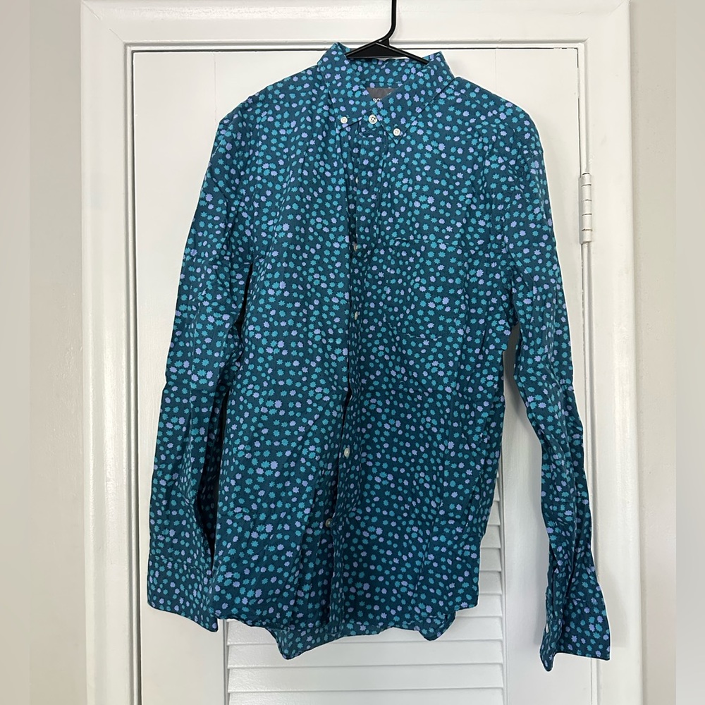 Bonobos men’s standard fit button down size medium.
